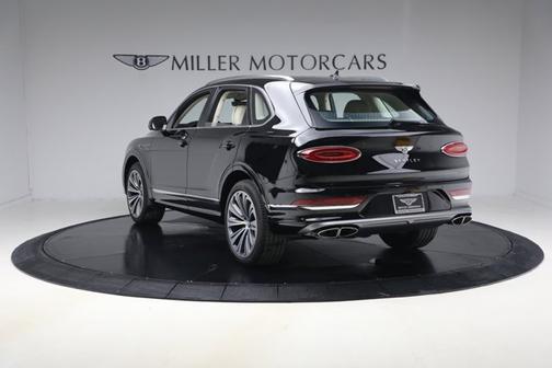 2025 Bentley Bentayga V8 Atelier