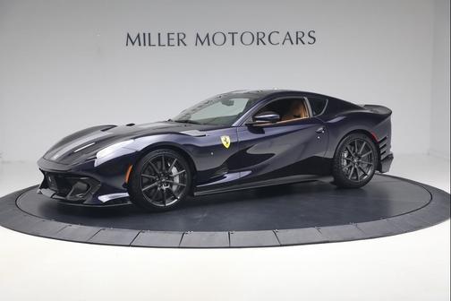 Blu America 2022 Ferrari 812 Competizione Coupe