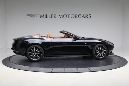 2022 Aston Martin DB11 Volante