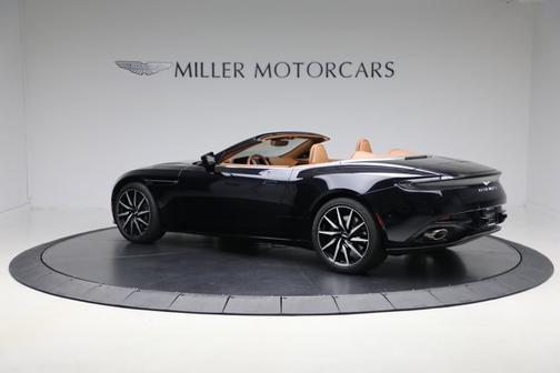 2022 Aston Martin DB11 Volante
