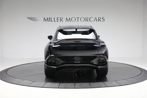 2025 Aston Martin DBX 707