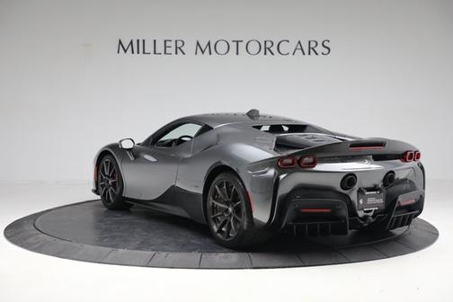 2022 Ferrari SF90 Stradale Coupe