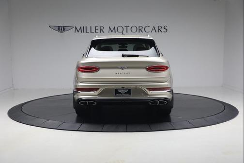 Light Gazelle 2021 Bentley Bentayga V8