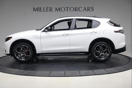 2025 Alfa Romeo Stelvio Sprint AWD