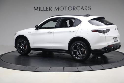2025 Alfa Romeo Stelvio Sprint AWD