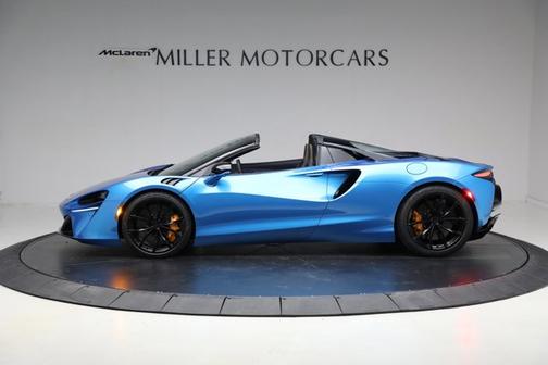 2025 McLaren Artura TechLux