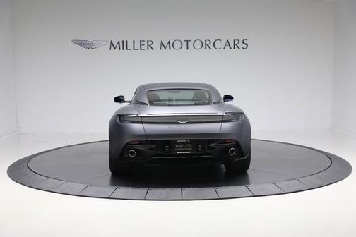 2025 Aston Martin DB12 V8
