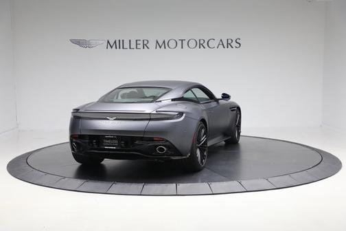 2025 Aston Martin DB12 V8