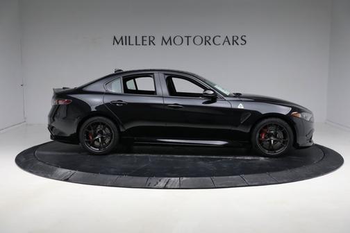 2024 Alfa Romeo Giulia Quadrifoglio