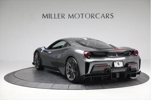 2020 Ferrari 488 Pista Base