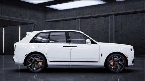 Arctic White 2026 Rolls-Royce Cullinan Black Badge
