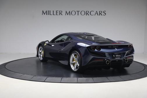 Blu Swaters 2022 Ferrari F8 Tributo Base