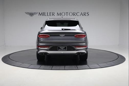 2025 Bentley Bentayga Mulliner V8
