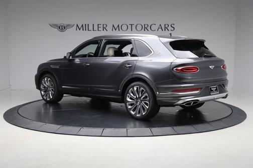 2025 Bentley Bentayga Mulliner V8