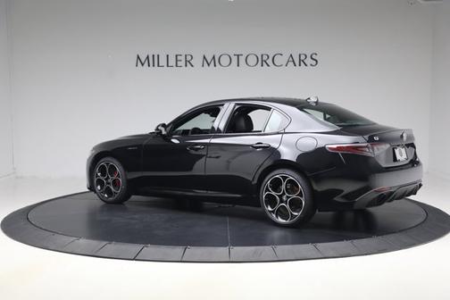 2024 Alfa Romeo Giulia Veloce