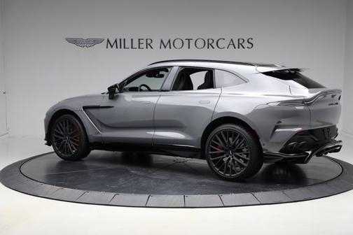 2025 Aston Martin DBX 707