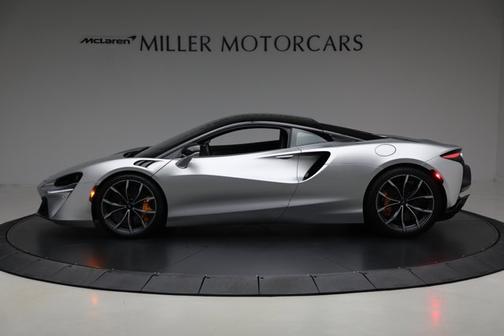 2023 McLaren Artura Vision