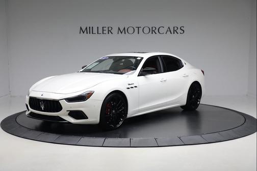 2022 Maserati Ghibli Modena Q4