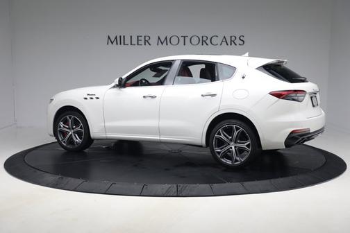 2022 Maserati Levante Modena
