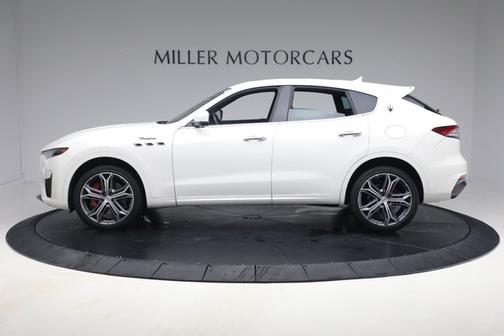 2022 Maserati Levante Modena
