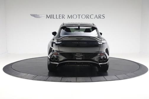 2025 Aston Martin DBX 707