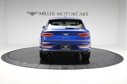 2024 Bentley Bentayga Azure V8