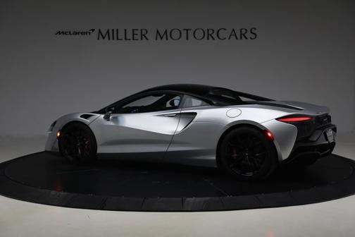 2023 McLaren Artura TechLux