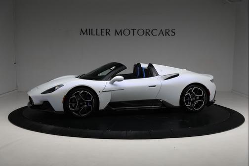 Bianco Audace Metallic 2023 Maserati MC20 Cielo