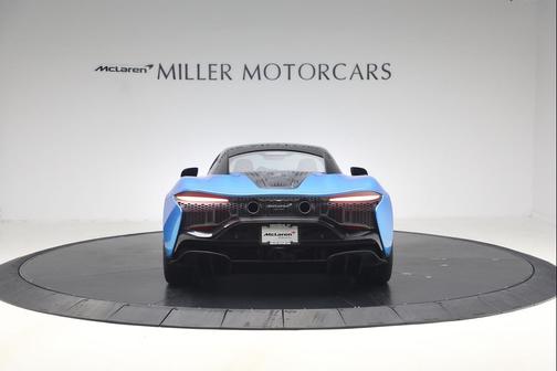 2024 McLaren Artura Performance