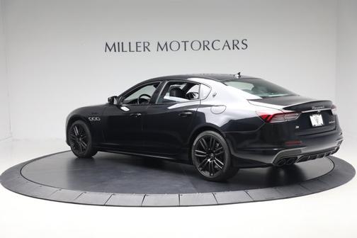 2022 Maserati Quattroporte Modena Q4