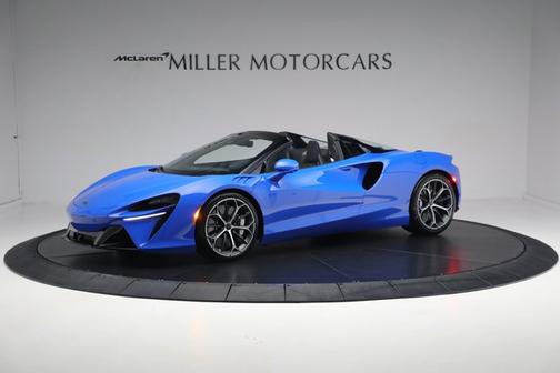 2025 McLaren Artura Performance