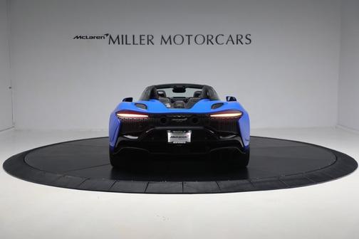 2025 McLaren Artura Performance