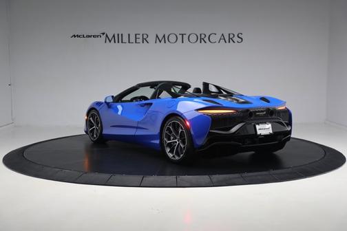 2025 McLaren Artura Performance