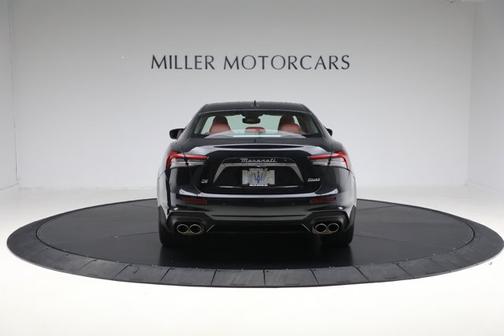 2022 Maserati Ghibli Modena Q4