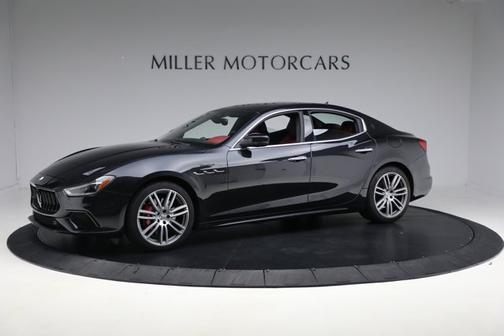 2022 Maserati Ghibli Modena Q4