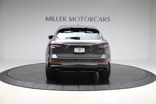 2022 Maserati Levante Modena