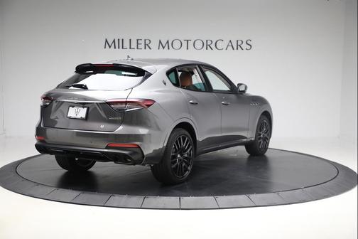 2022 Maserati Levante Modena