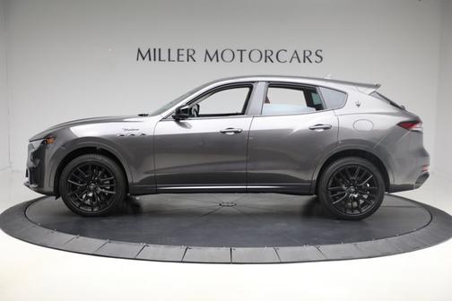 2022 Maserati Levante Modena