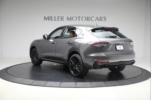 2022 Maserati Levante Modena