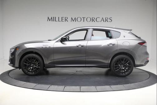 2022 Maserati Levante Modena