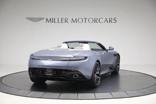 2025 Aston Martin DB12 Volante