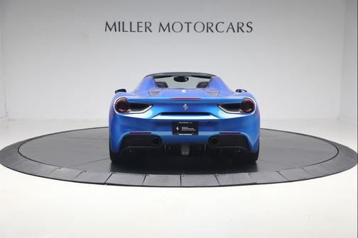 Blu Corsa 2017 Ferrari 488 Spider Base