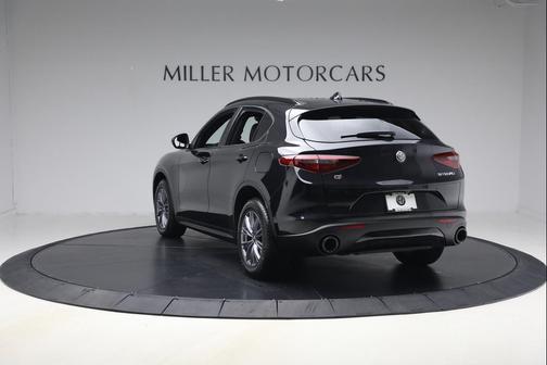2022 Alfa Romeo Stelvio Sprint
