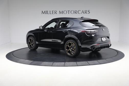 2025 Alfa Romeo Stelvio Sprint AWD