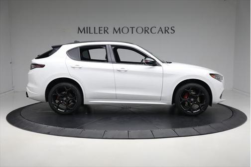 2025 Alfa Romeo Stelvio Ti