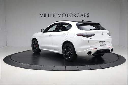 2025 Alfa Romeo Stelvio Ti