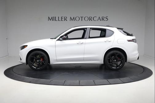 2025 Alfa Romeo Stelvio Ti