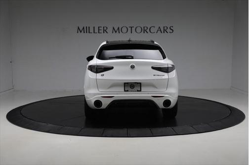2025 Alfa Romeo Stelvio Ti