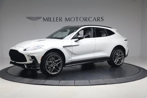 Q Neutron White 2026 Aston Martin DBX S