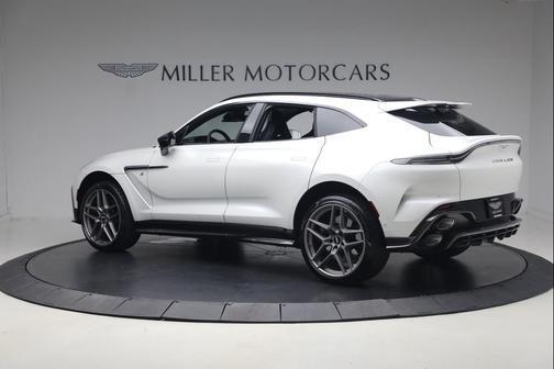 Q Neutron White 2026 Aston Martin DBX S